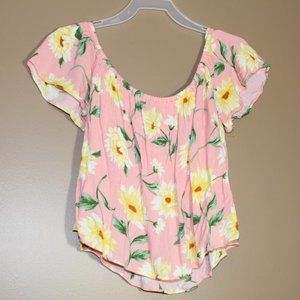 Forever 21 florals off the shoulder or sleeved shirt. S